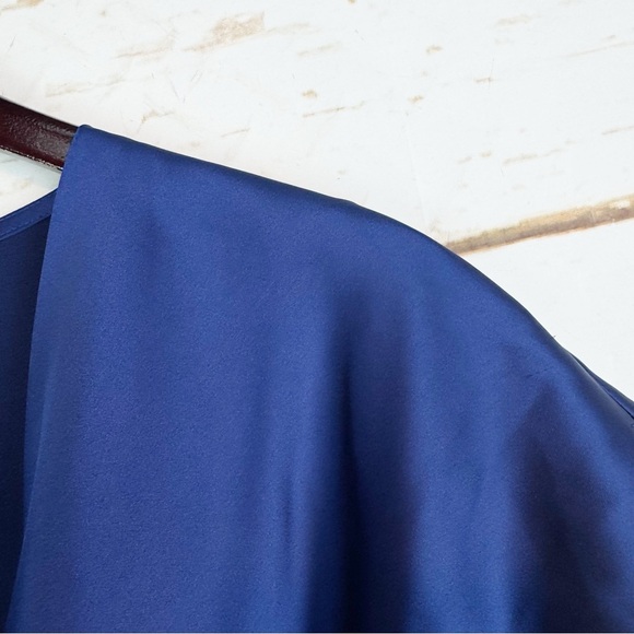 House of Harlow 1960 | Blue Satin Crop Top w Twist, M NWT - Picture 3 of 8